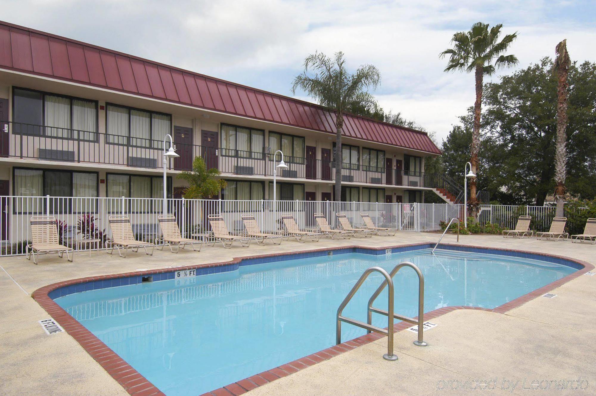 Econo Lodge Palm Harbor - Clearwater Екстер'єр фото